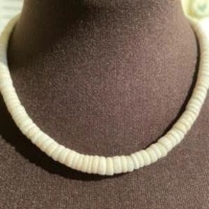 Vintage 90's White Shell Necklace